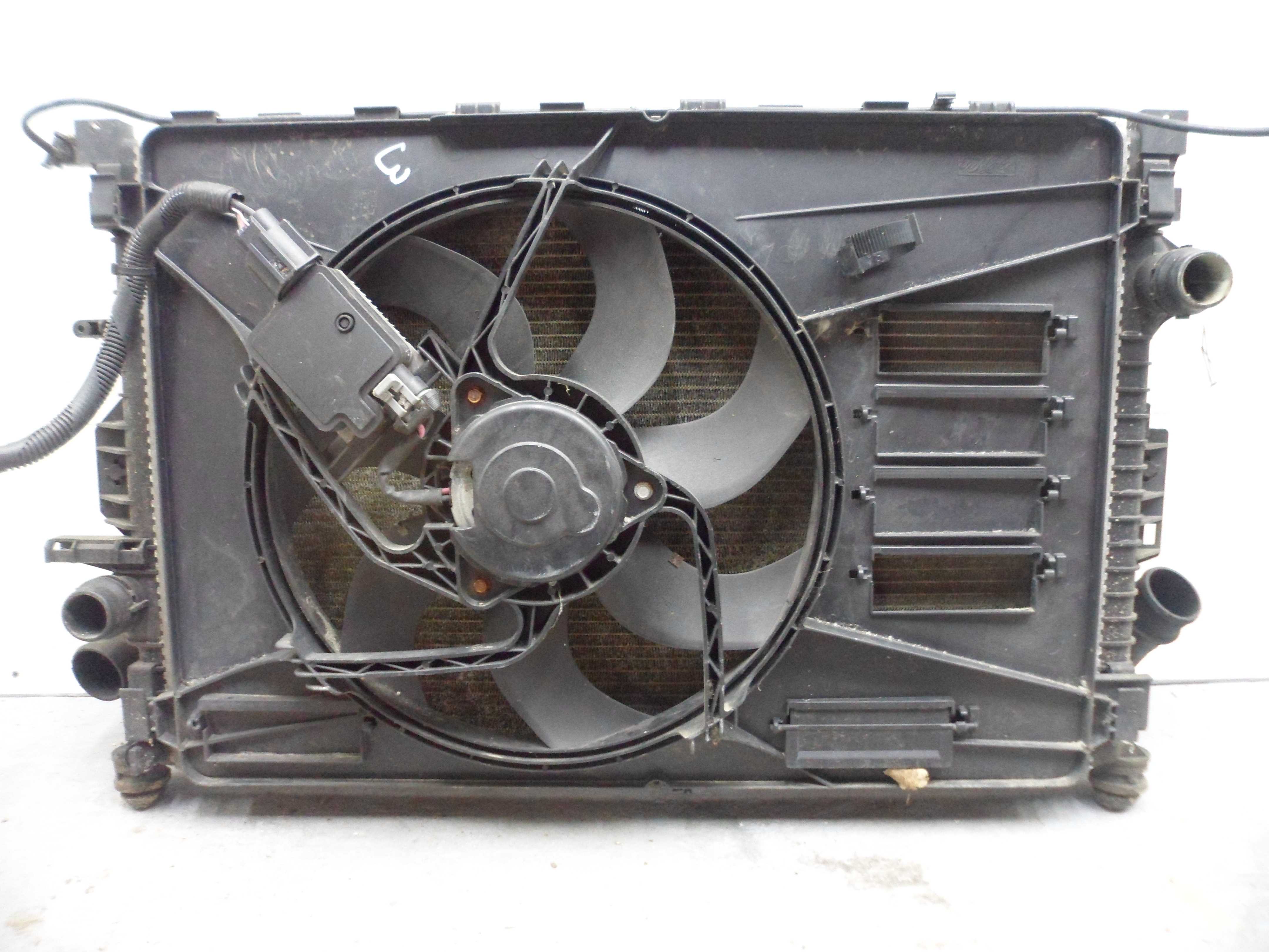 Радиатор охлаждения двигателя AP-0010236666