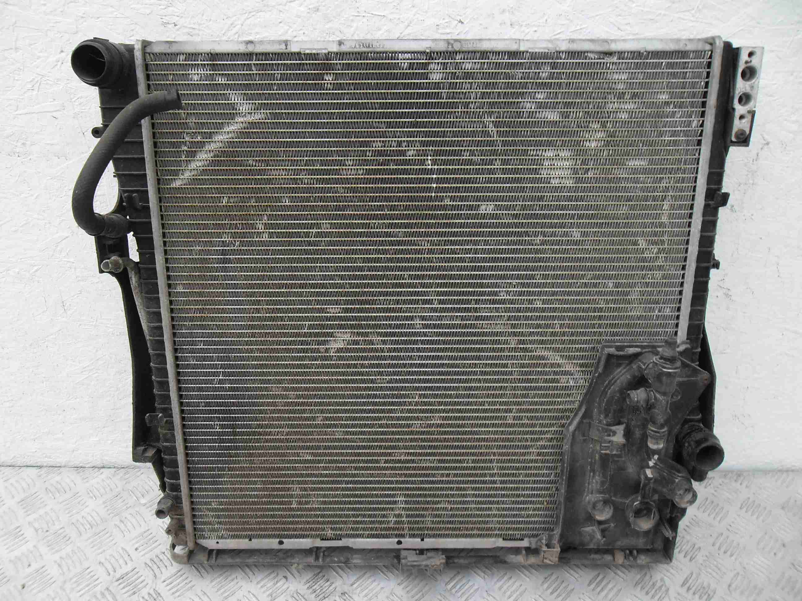 Радиатор кондиционера (конденсер) AP-0010240660
