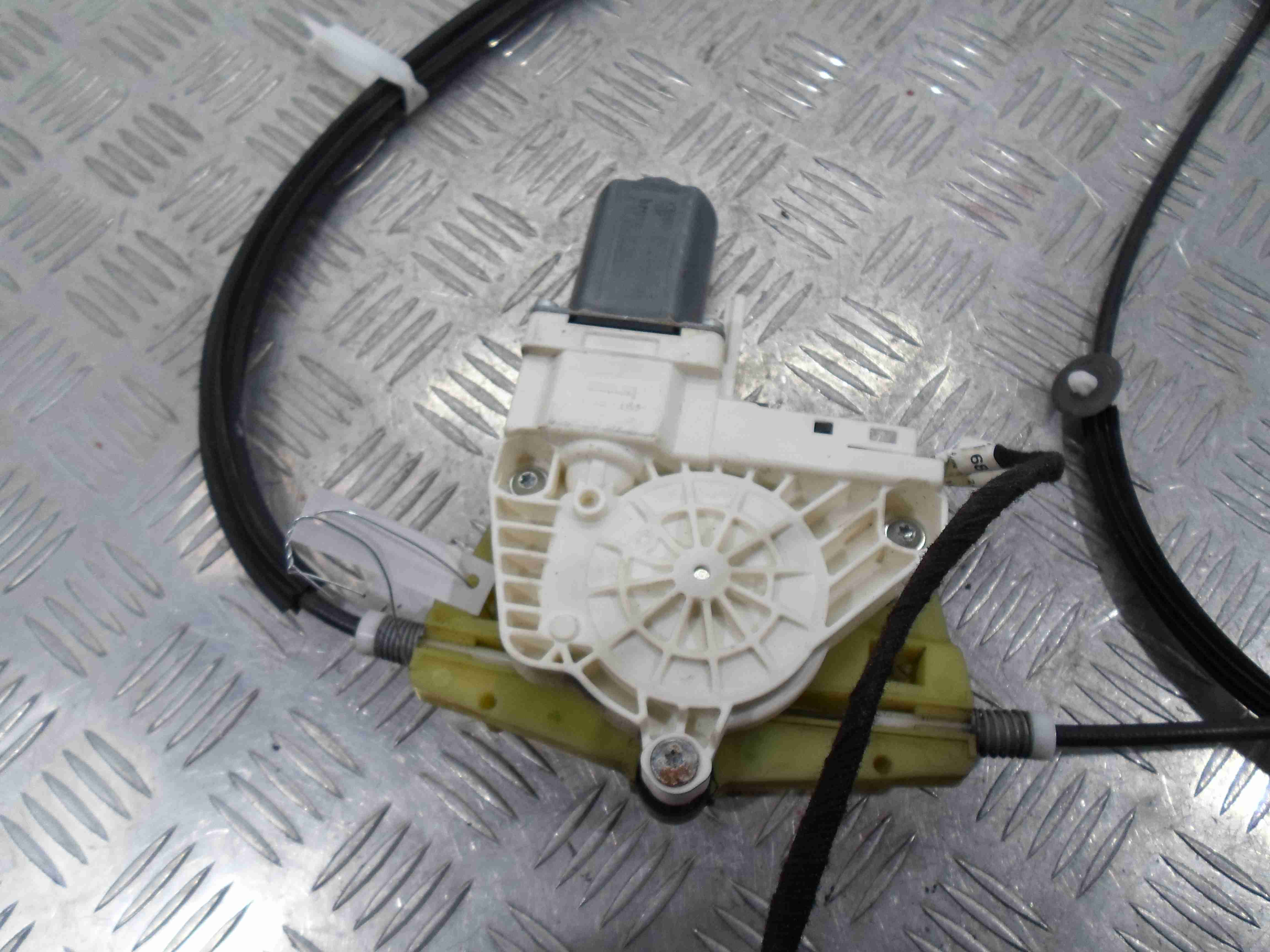 Стеклоподъемник электр. передний правый AP-0010248970
