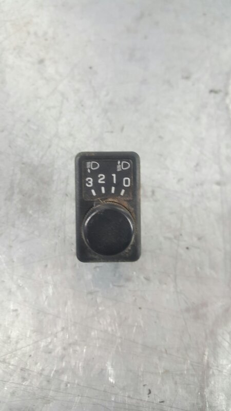 Кнопка корректора фар AP-0010402046