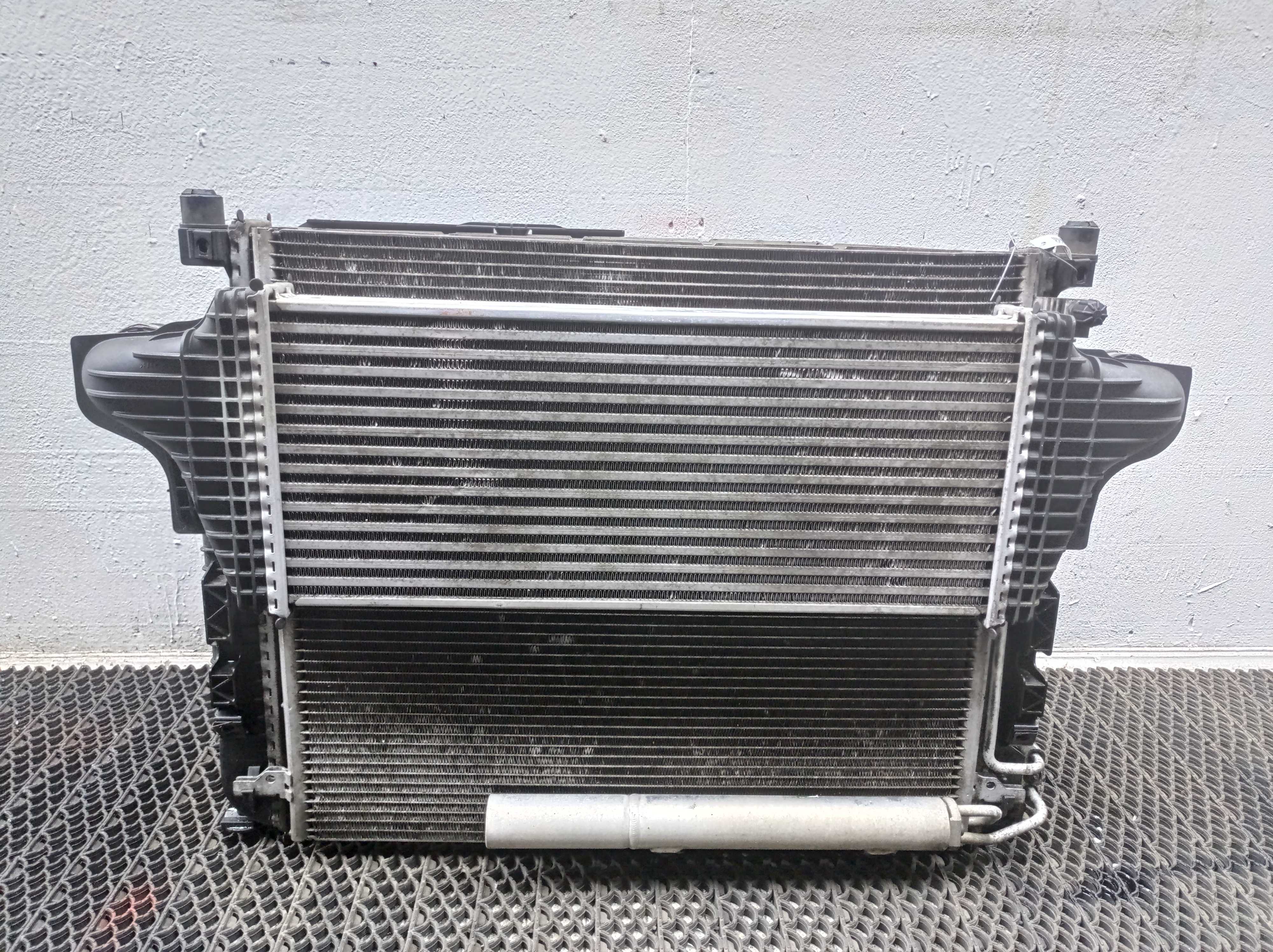 Радиатор кондиционера (конденсер) AP-0011607474