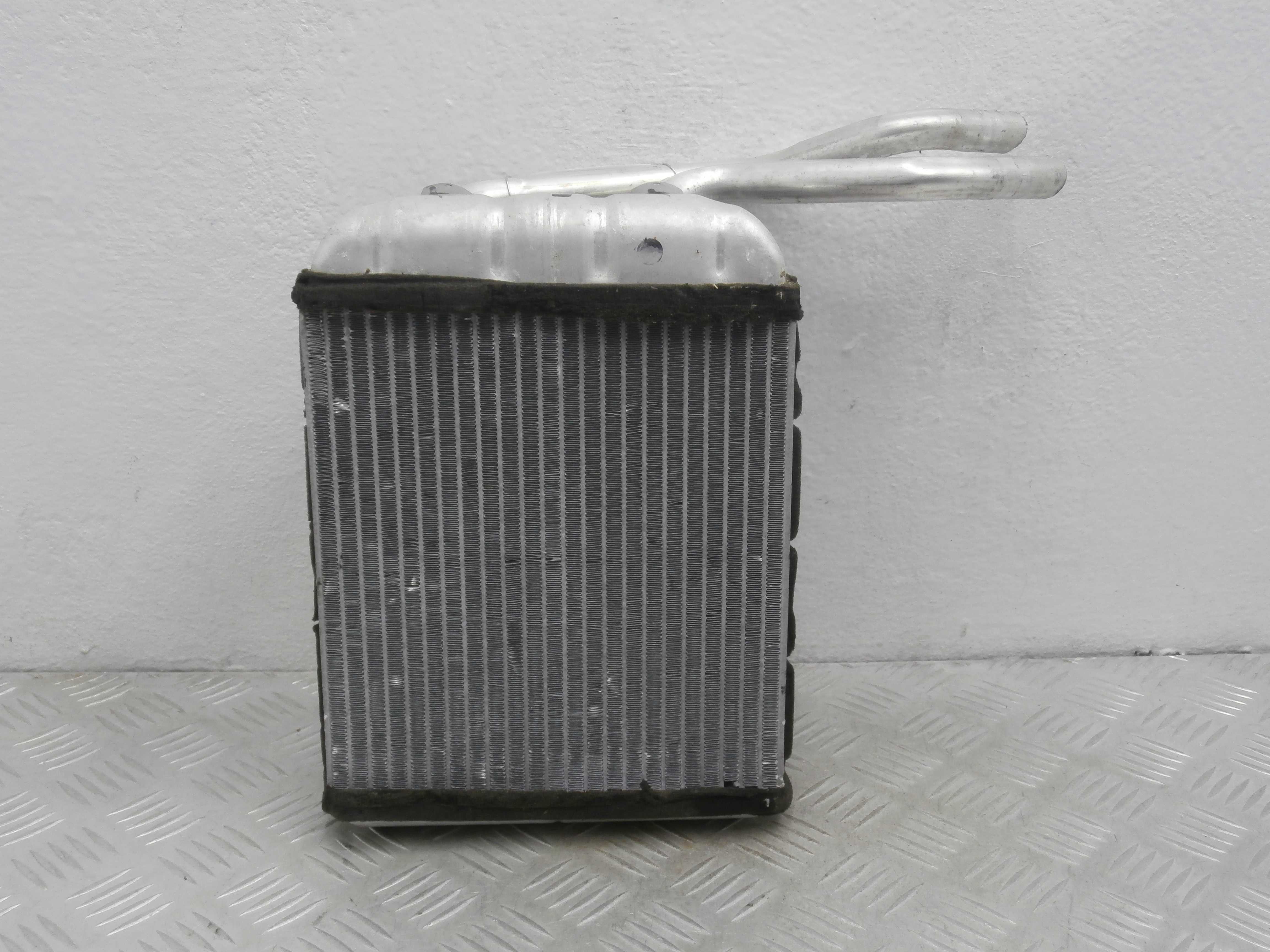 Радиатор отопителя AP-0012018412