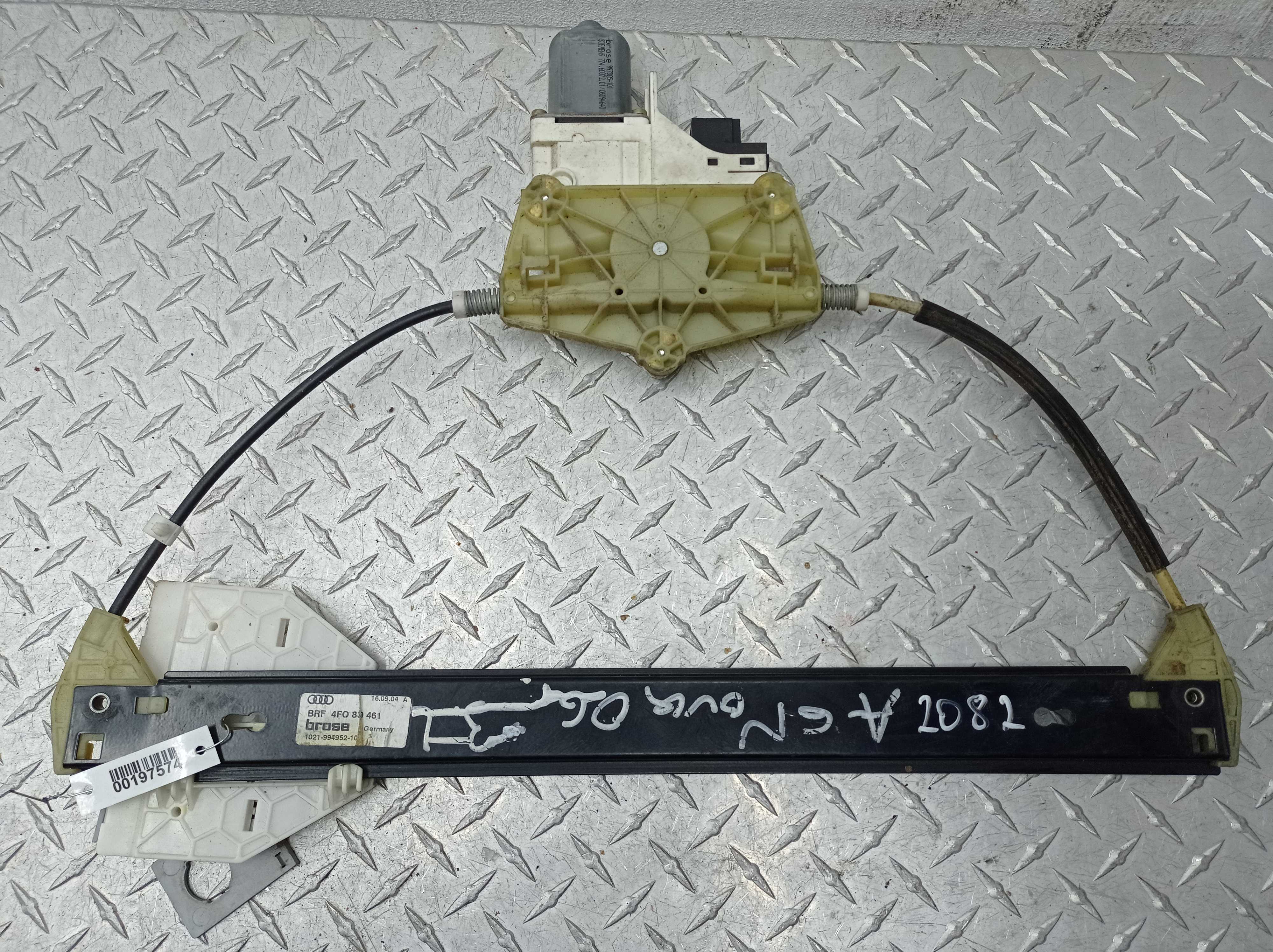 Стеклоподъемник электр. задний левый AP-0012052048
