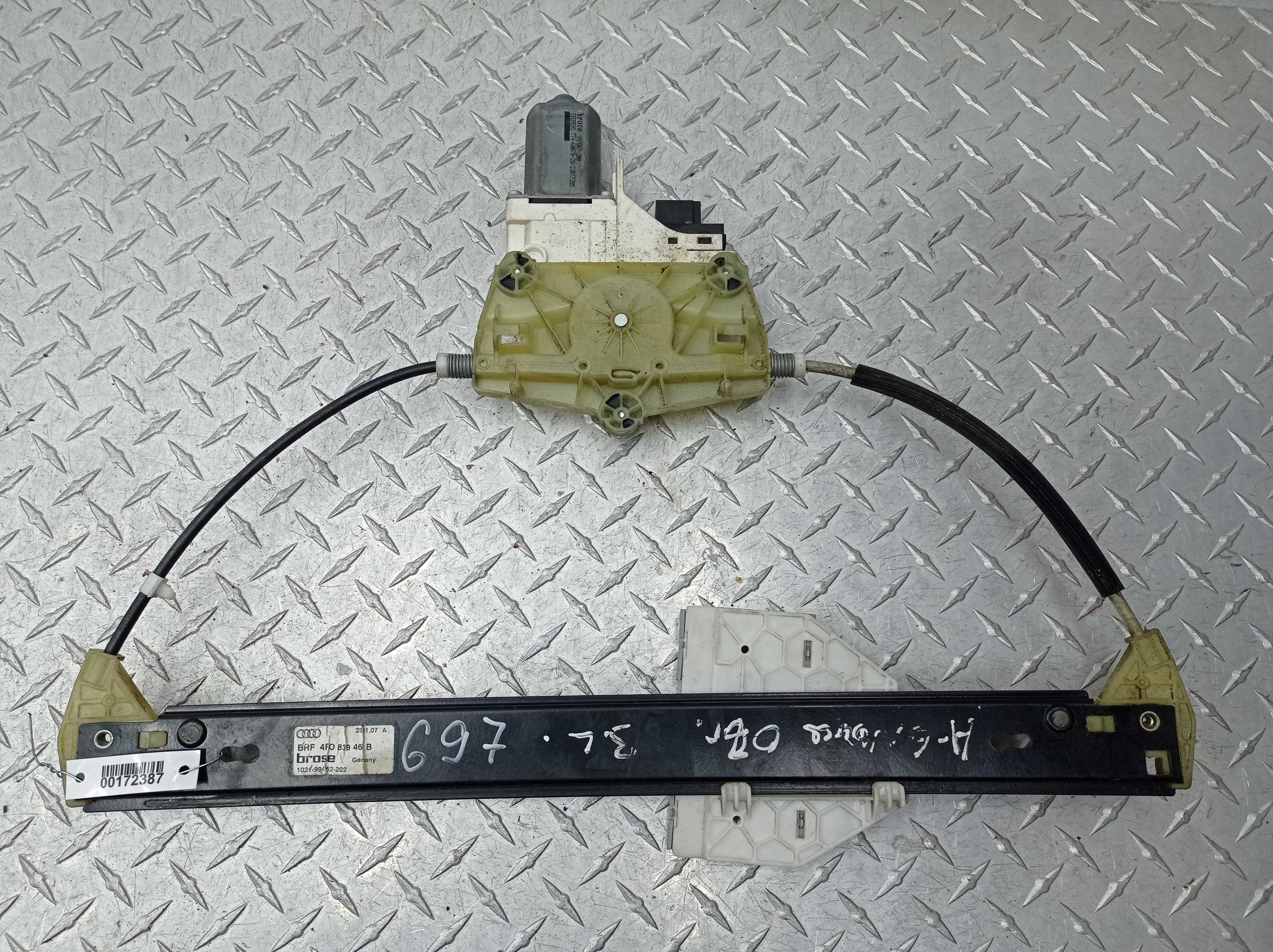 Стеклоподъемник электр. задний левый AP-0012051877
