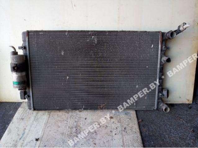 Радиатор охлаждения двигателя AP-0011724613