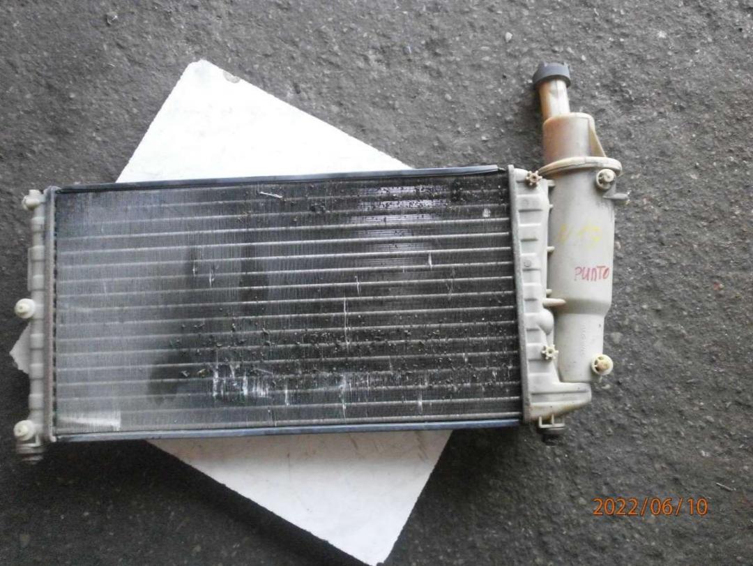 Радиатор охлаждения двигателя AP-0011695293