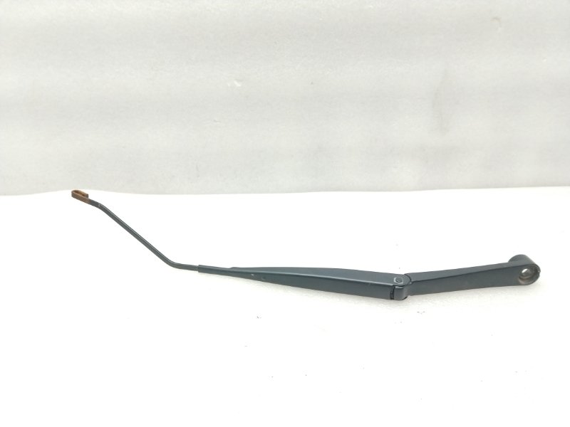 Поводок стеклоочистителя передний левый AP-0013097056
