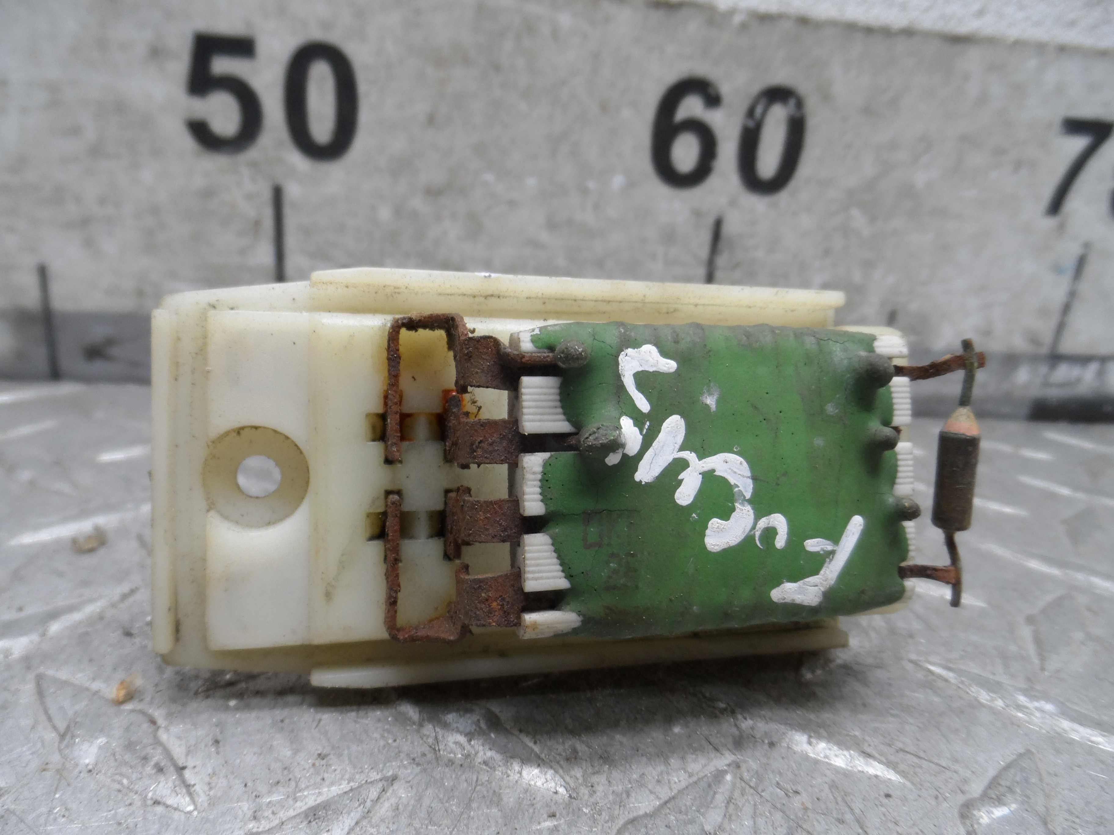 Резистор отопителя AP-0013902594