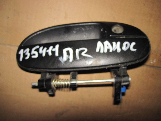 Ручка двери передней наружная правая AP-0000401998