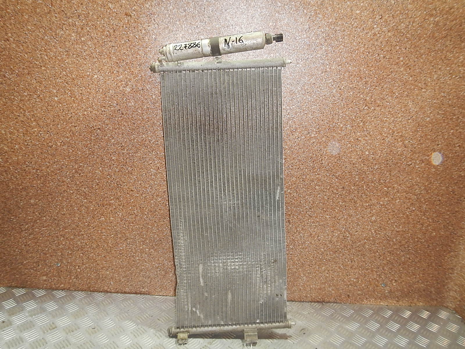 Радиатор кондиционера (конденсер) AP-0001546697