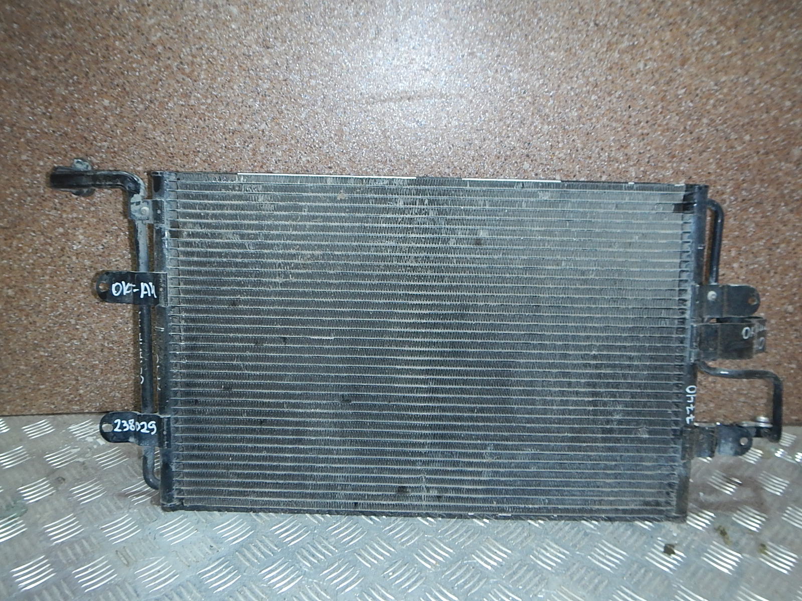 Радиатор кондиционера (конденсер) AP-0001942202