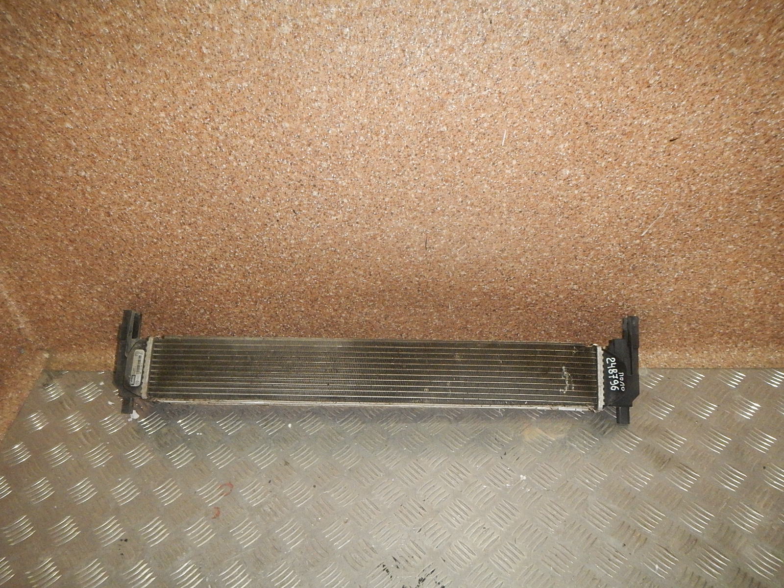 Радиатор дополнительный системы охлаждения AP-0002251193