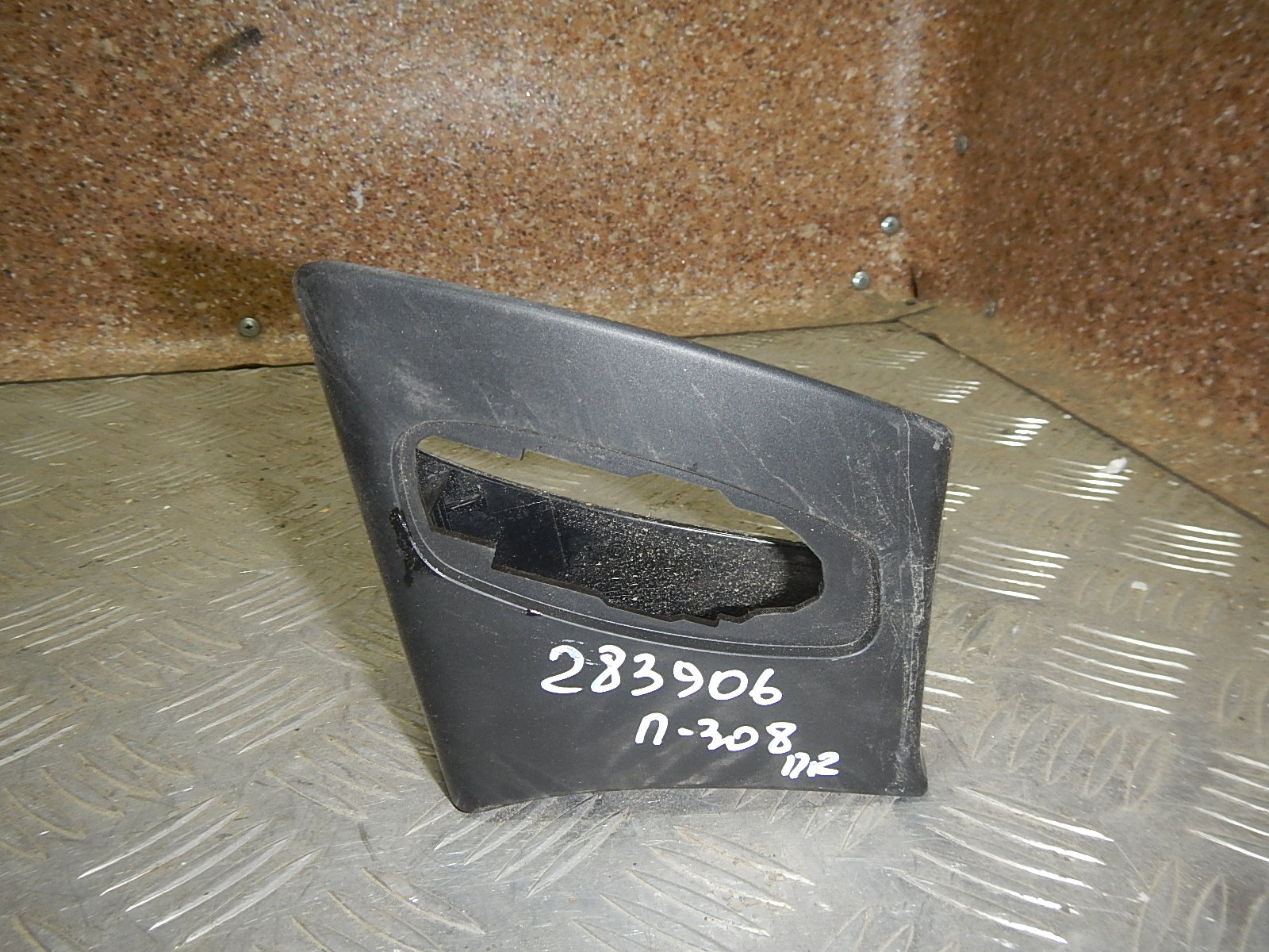 Накладка зеркала правого AP-0003226700