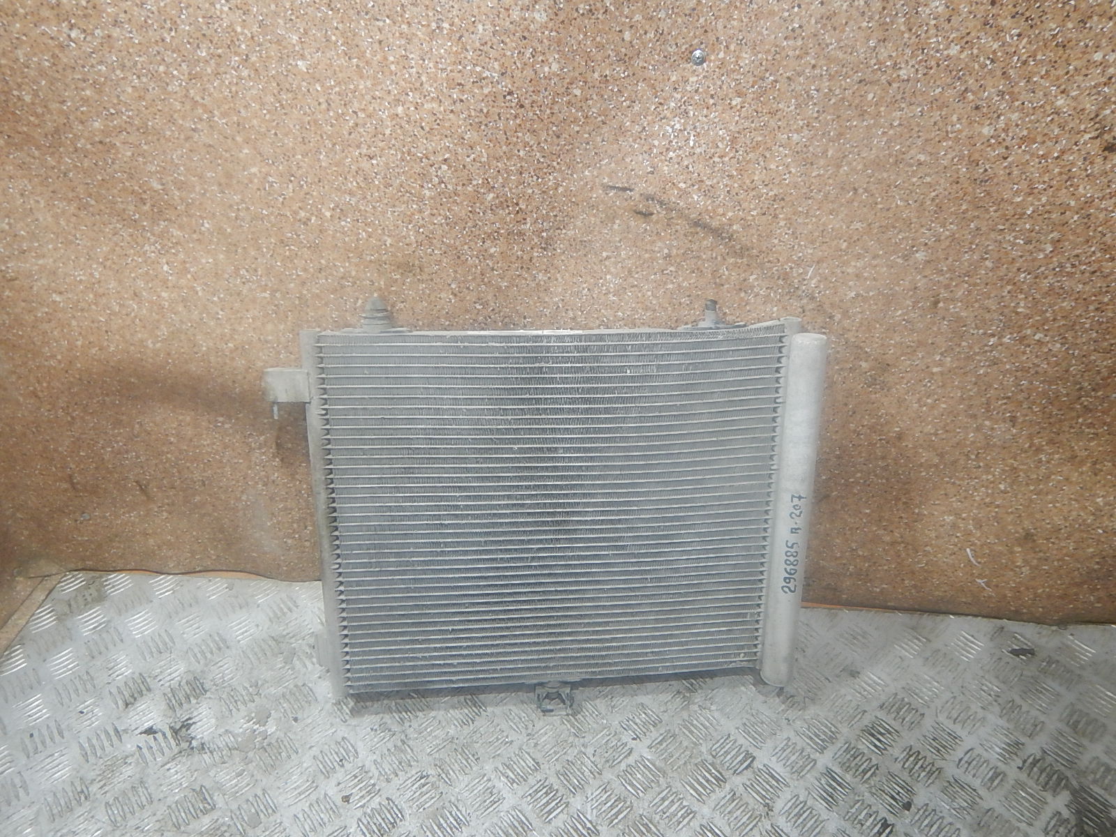 Радиатор кондиционера (конденсер) AP-0003640875