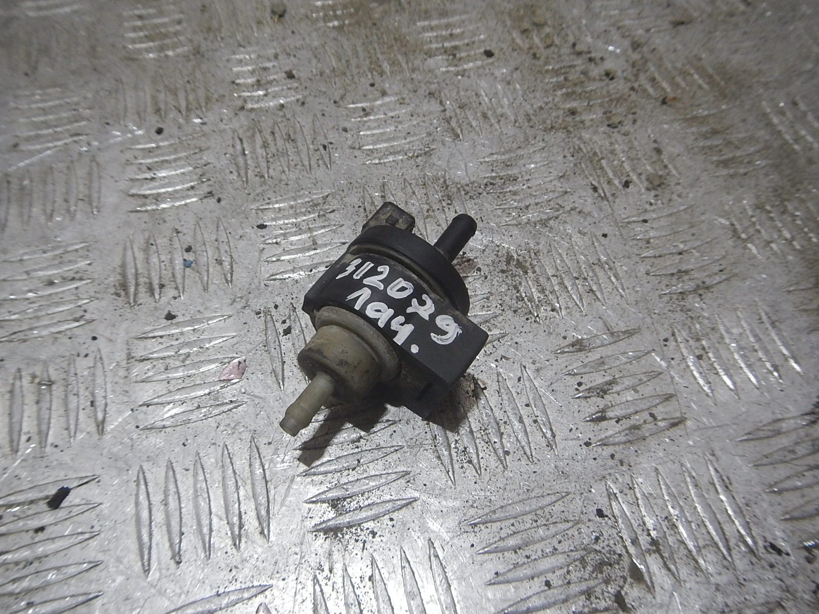 Клапан вентиляции топливного бака AP-0004319800