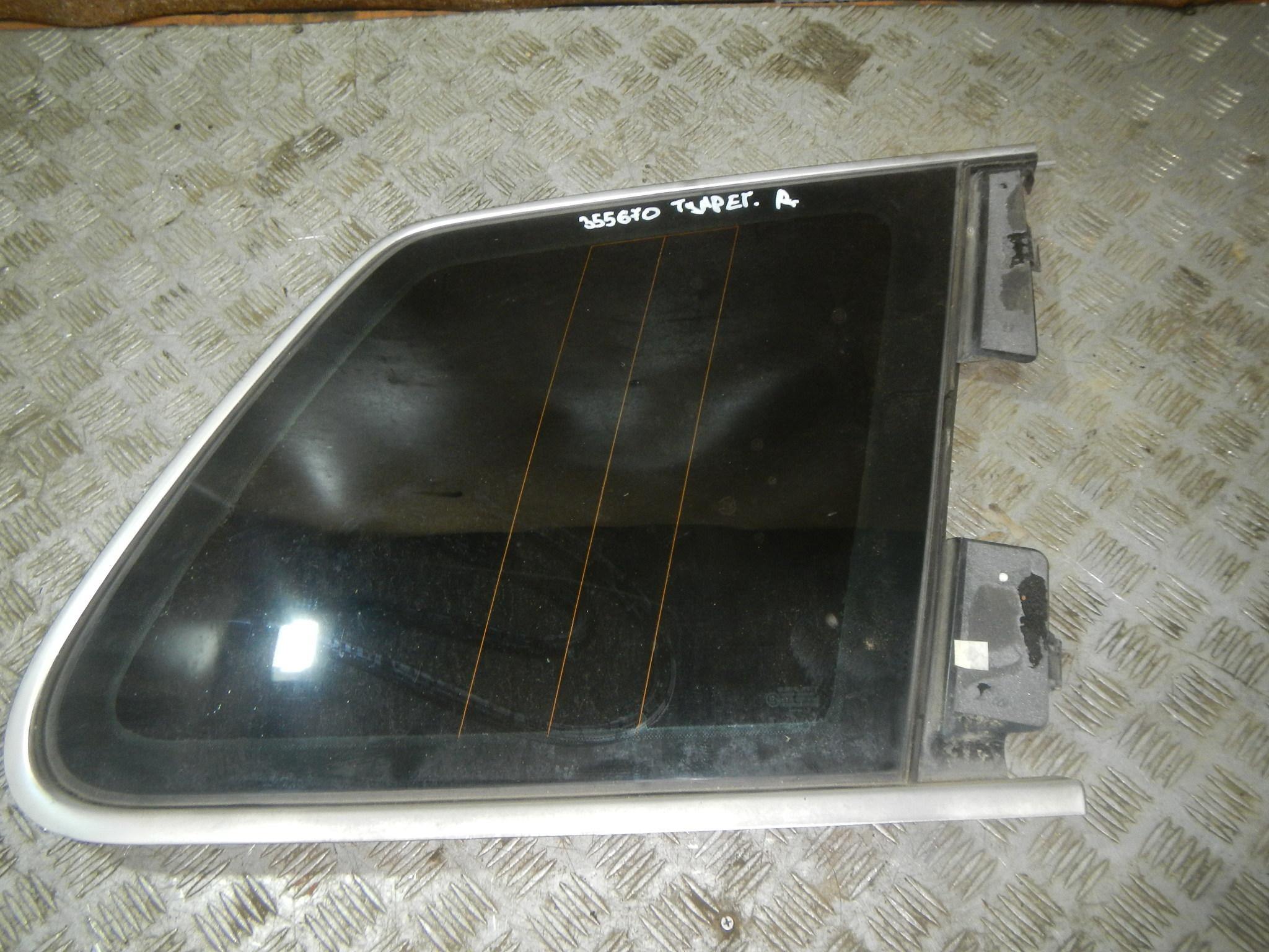 Стекло кузовное глухое правое AP-0006454208