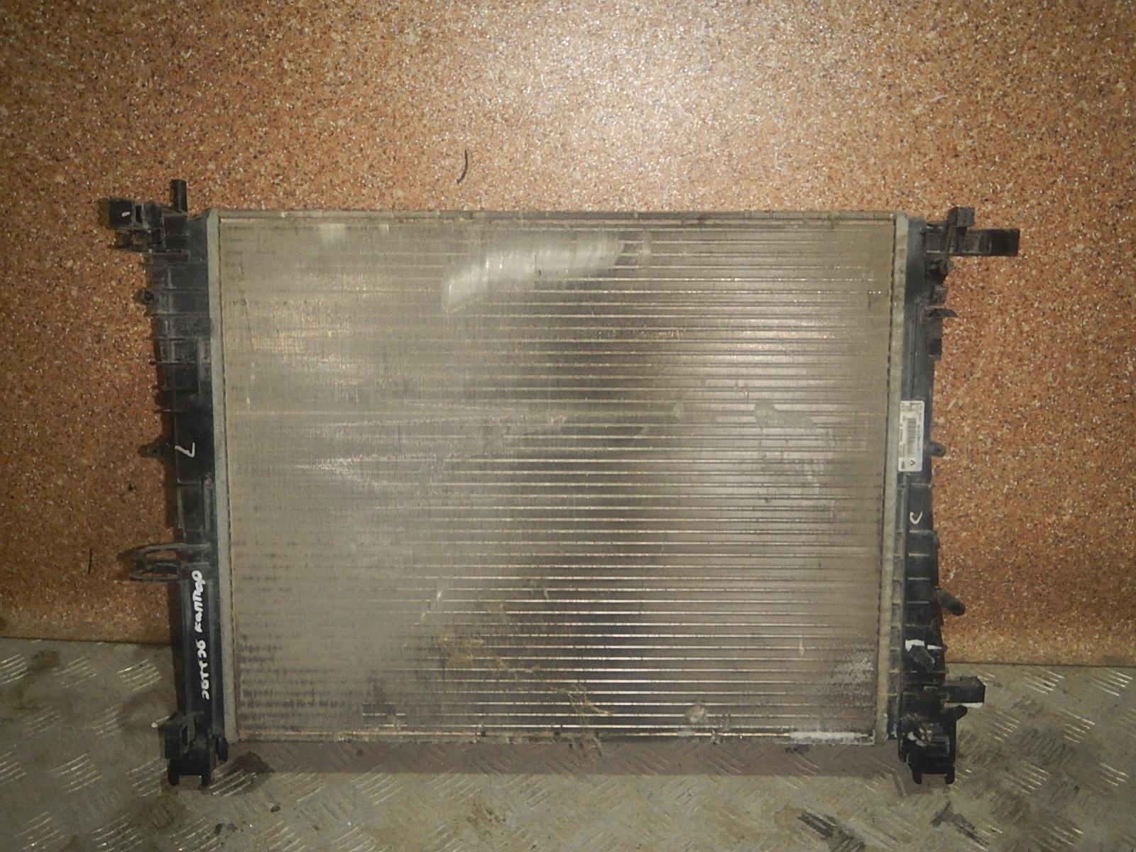 Радиатор охлаждения двигателя AP-0007830405