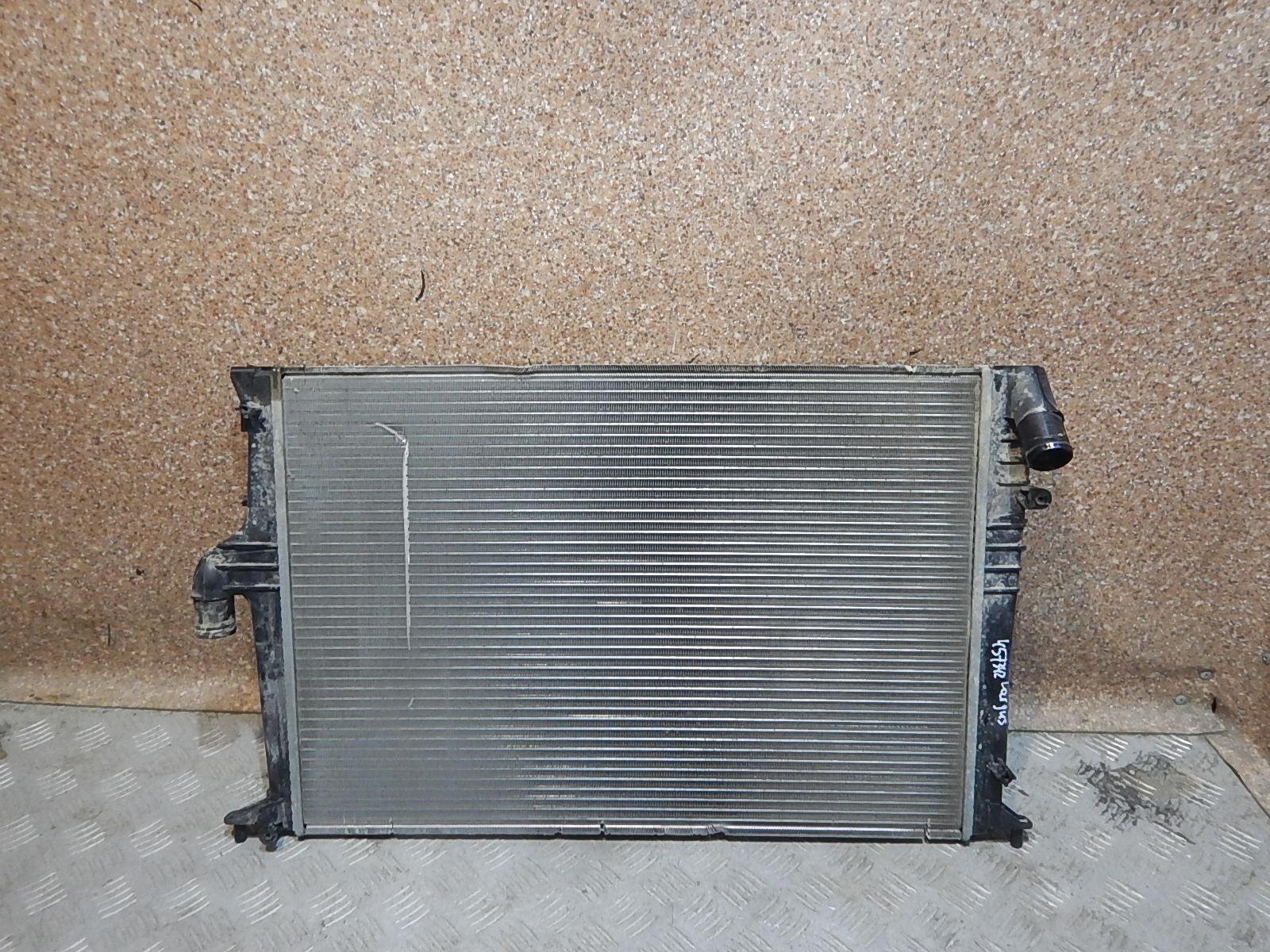 Радиатор охлаждения двигателя AP-0010932350