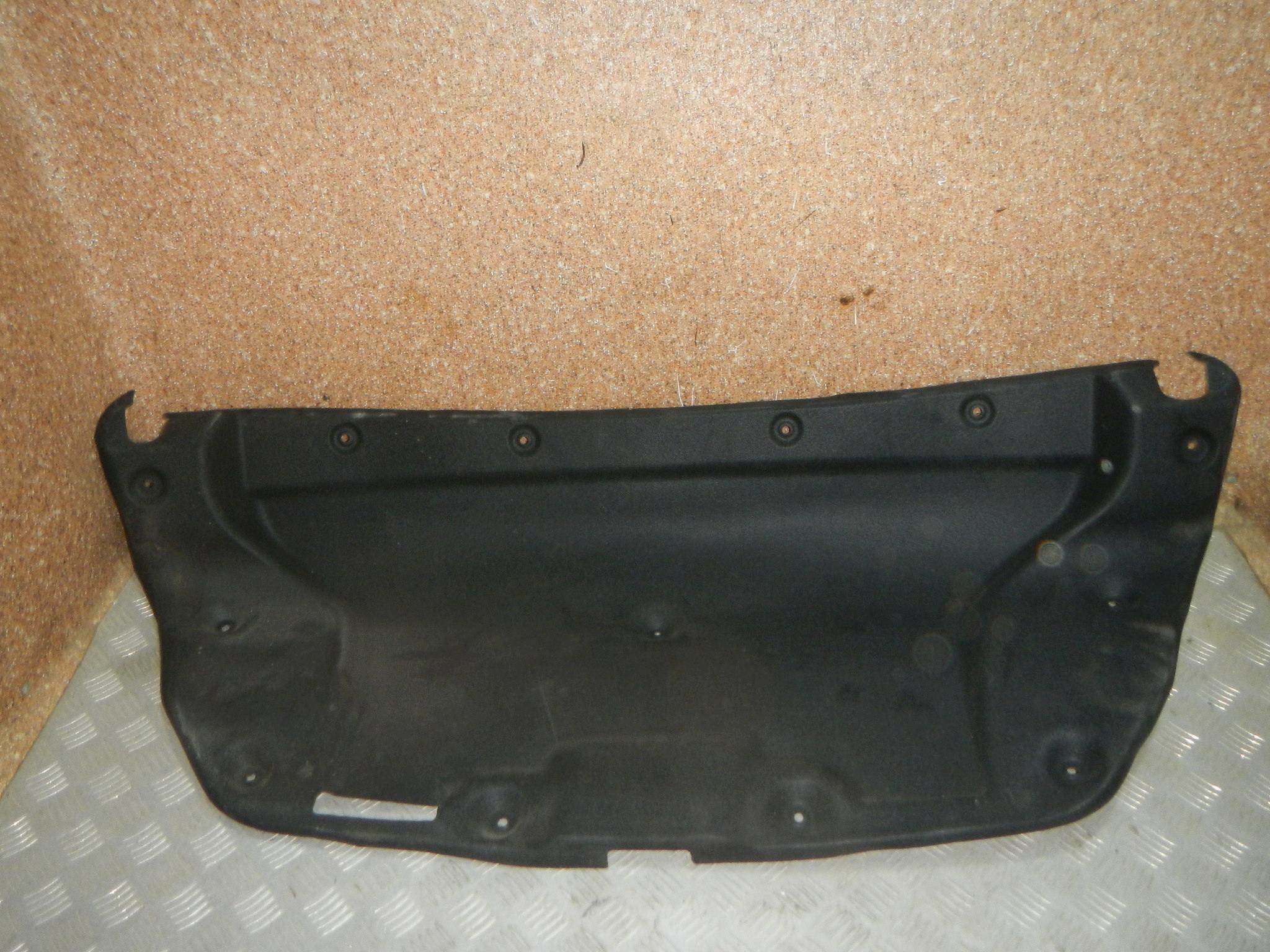 Обшивка крышки багажника AP-0011569990