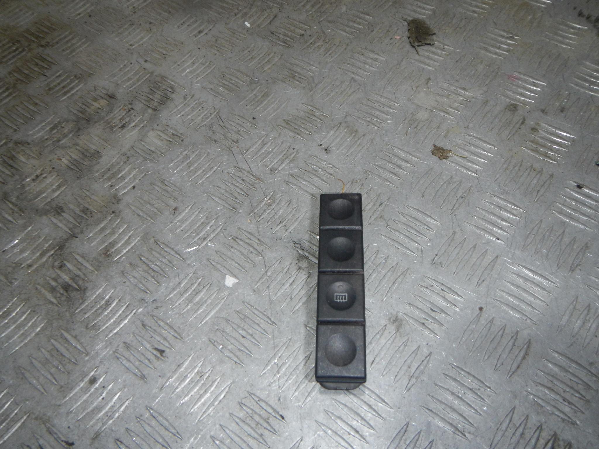 Кнопка обогрева заднего стекла AP-0012121161