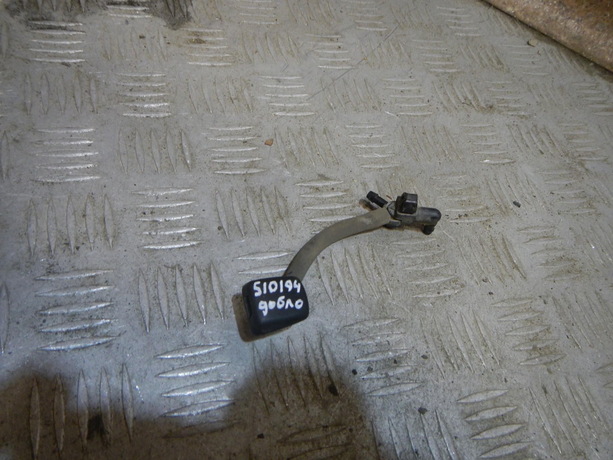 Форсунка омывателя лобового стекла AP-0013050068