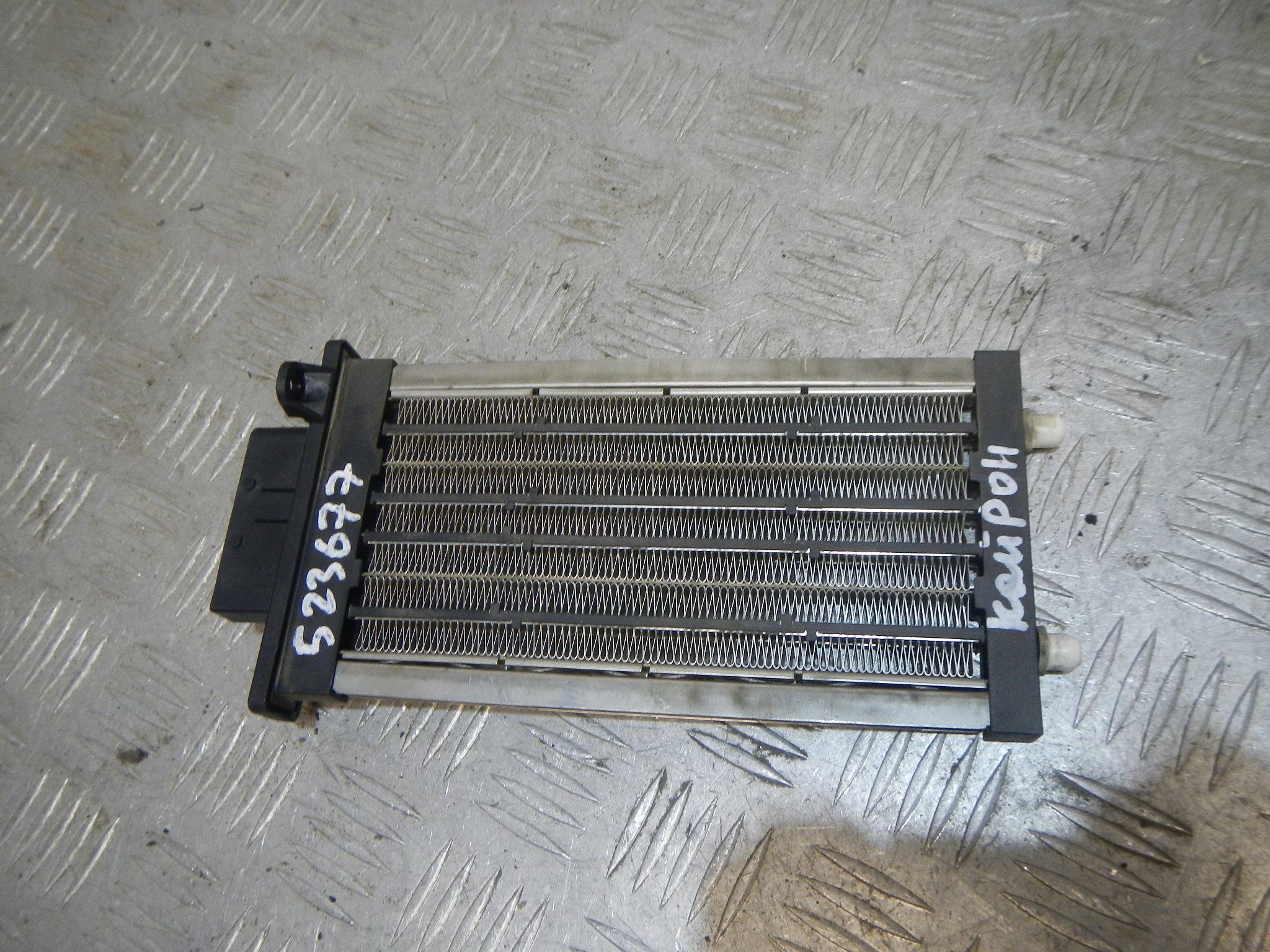 Радиатор отопителя AP-0013500237