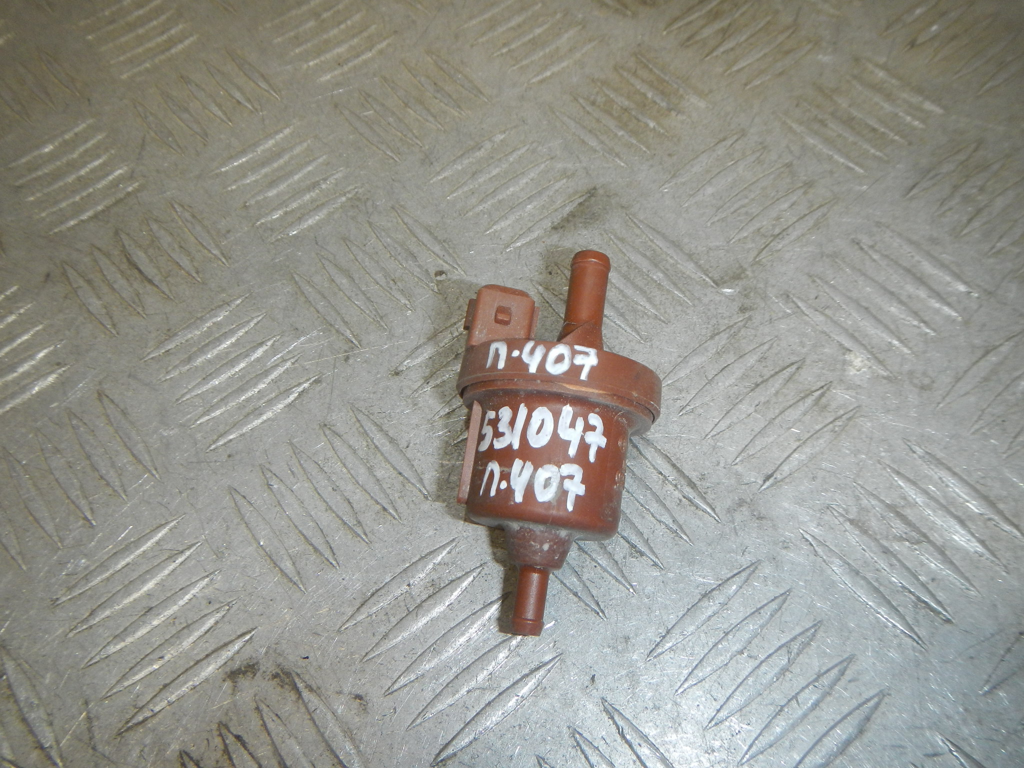 Клапан вентиляции топливного бака AP-0013780122