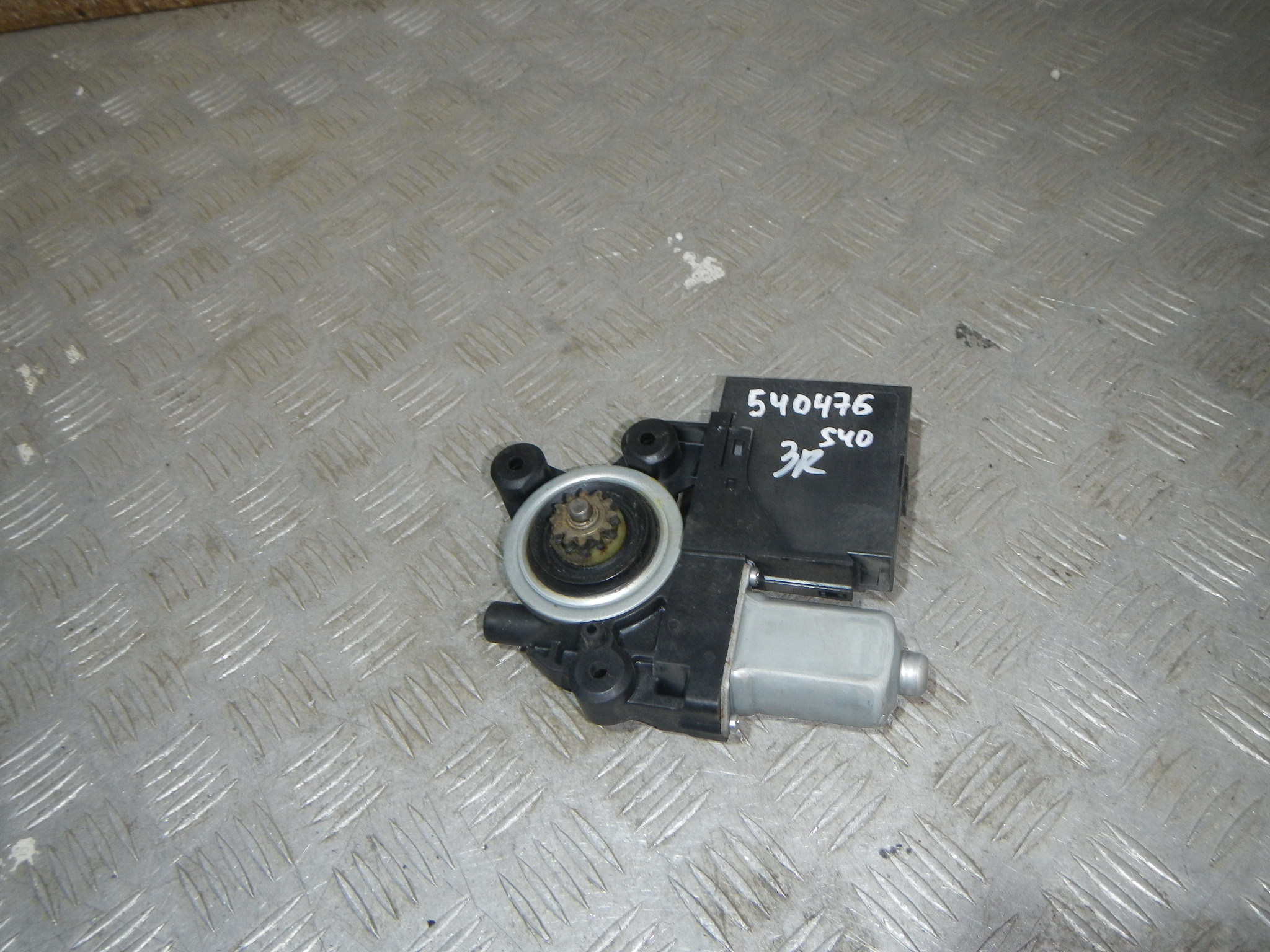 Моторчик стеклоподъемника AP-0014136374