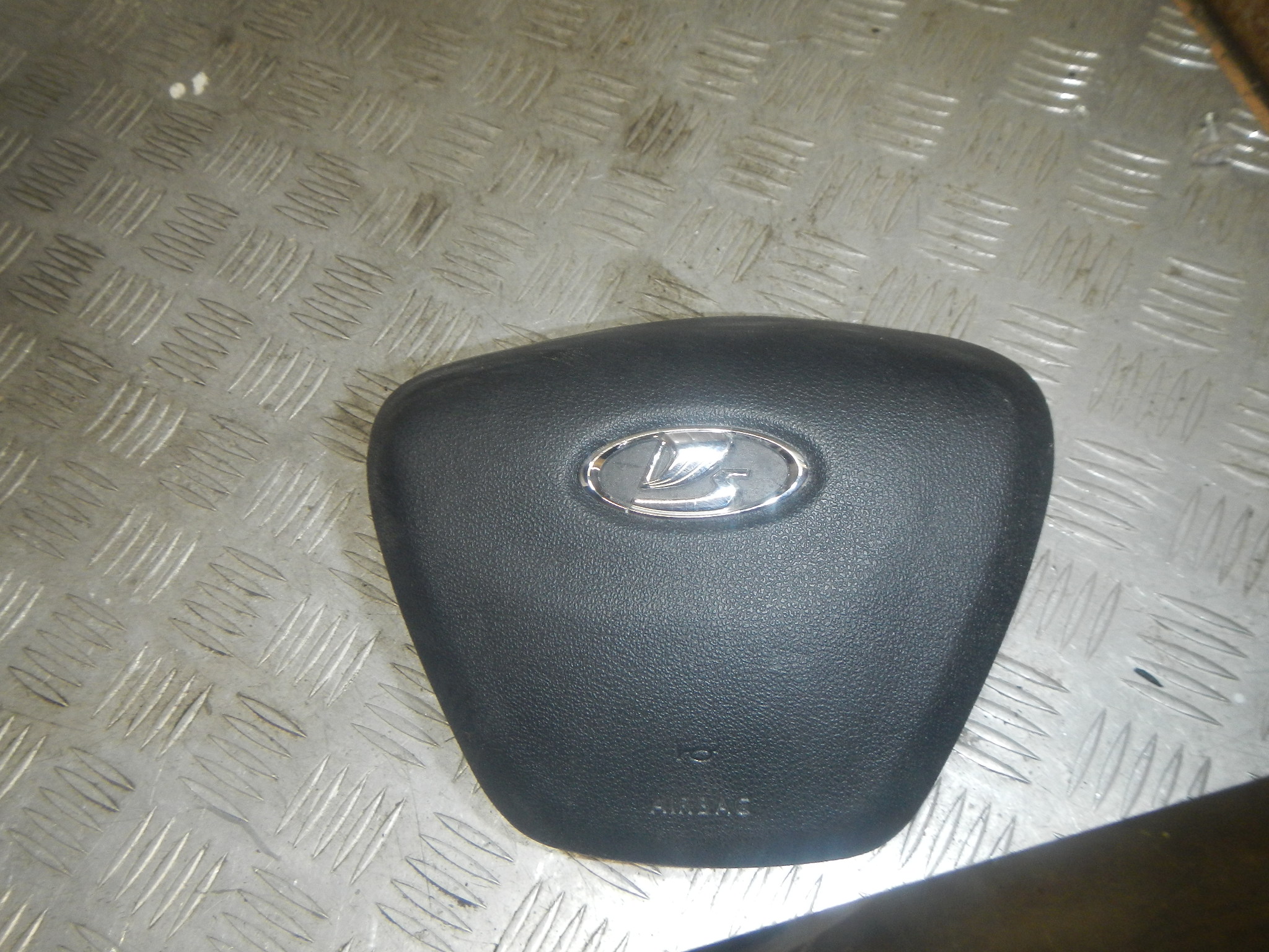 Подушка безопасности в рулевое колесо AP-0014939992