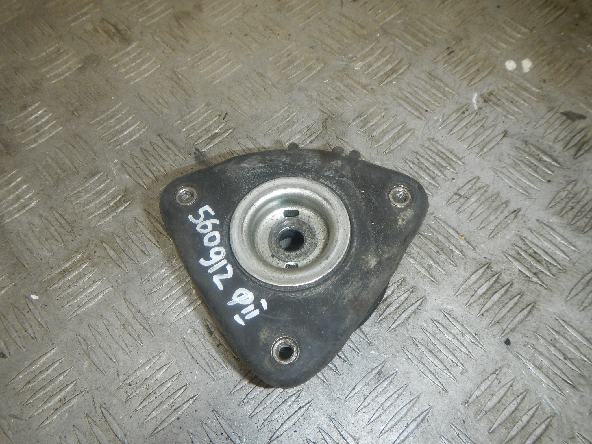 Опора переднего амортизатора AP-0015020346