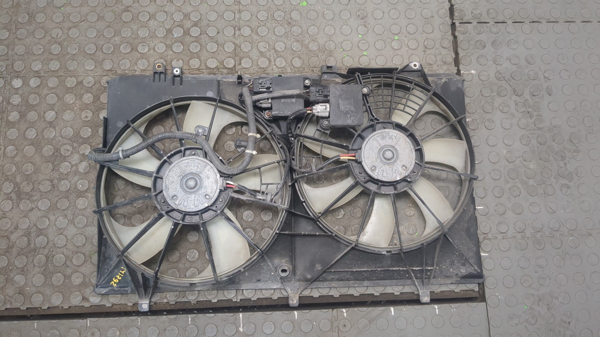 Вентилятор радиатора AP-0015107045