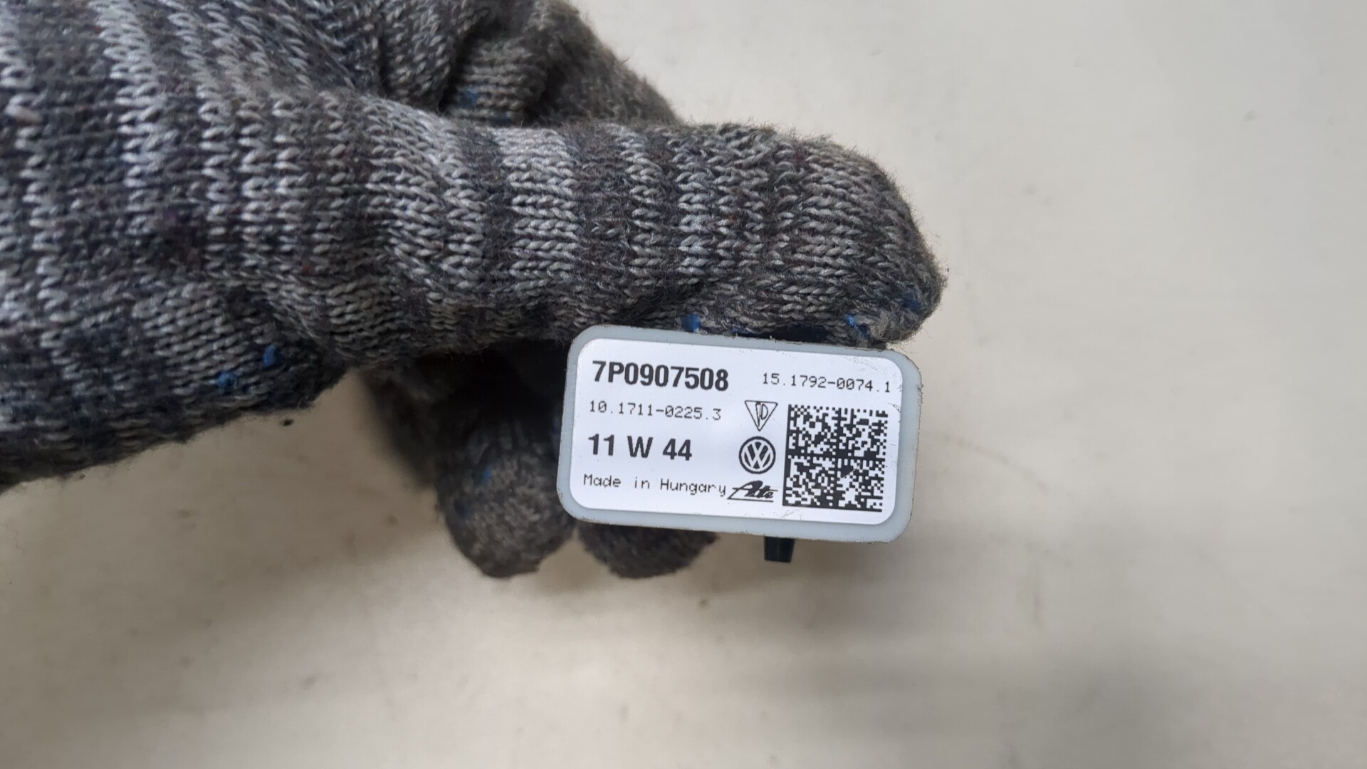 Датчик удара AIR BAG AP-0015926406