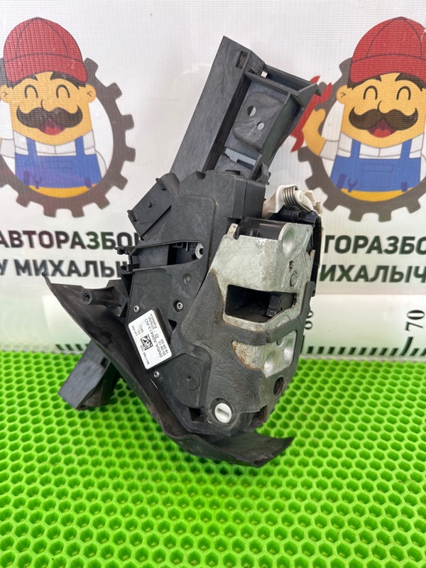 Замок двери задней левой AP-0015885106