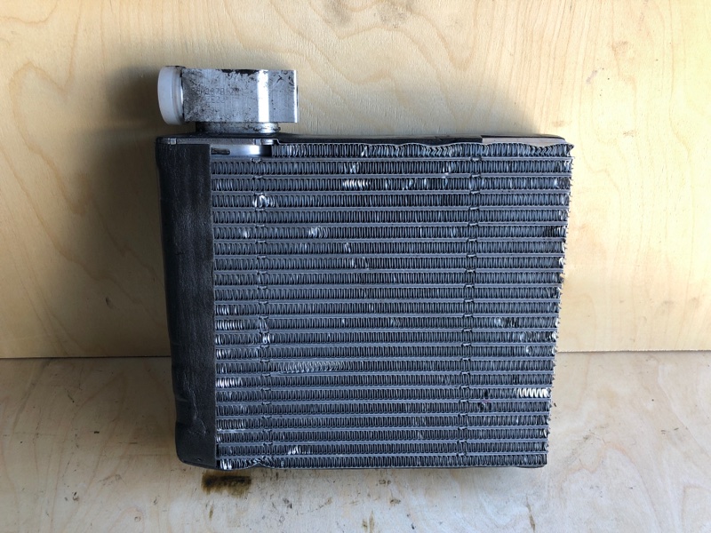 Радиатор кондиционера (конденсер) AP-0009893084