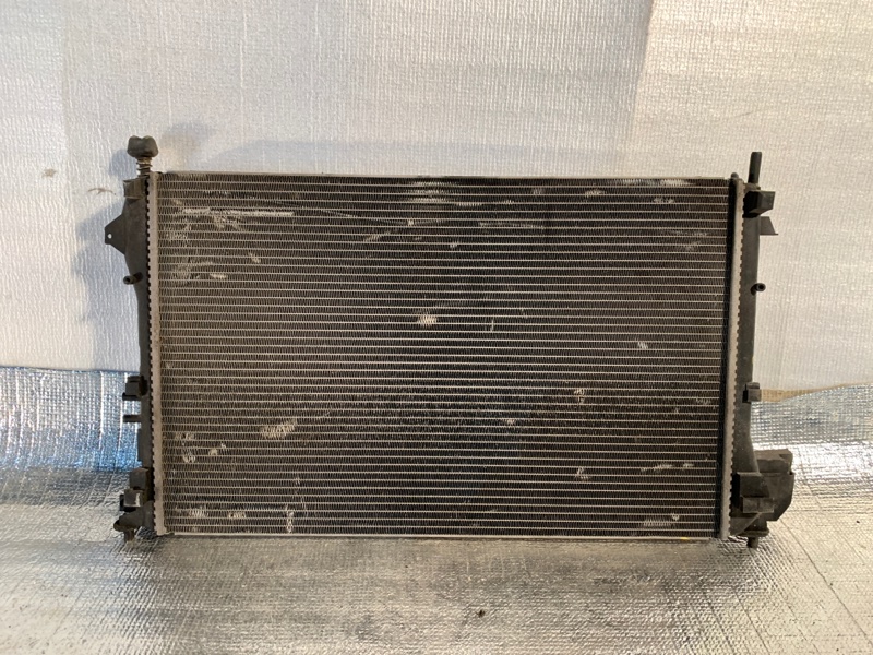 Радиатор охлаждения двигателя AP-0009912324