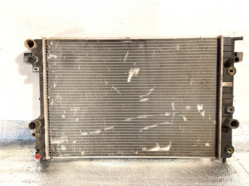 Радиатор охлаждения двигателя AP-0009913977