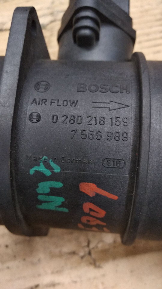 Расходомер воздуха (ДМРВ) AP-0009950421