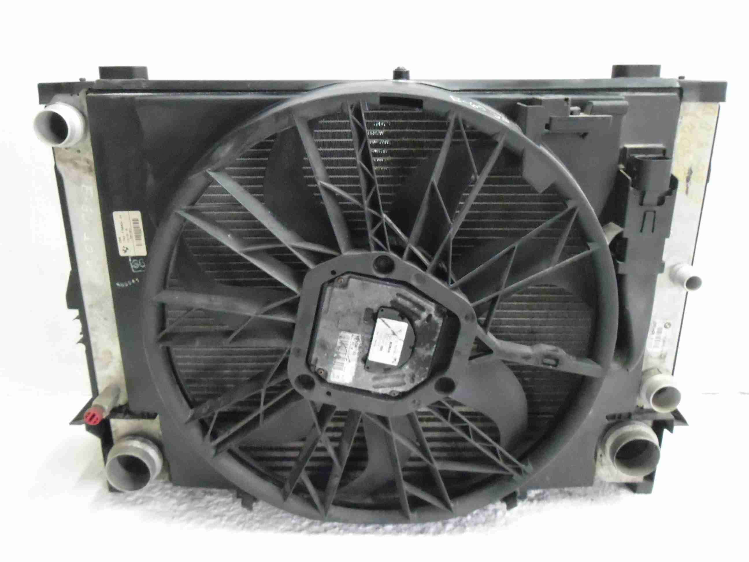 Радиатор охлаждения двигателя AP-0010237590
