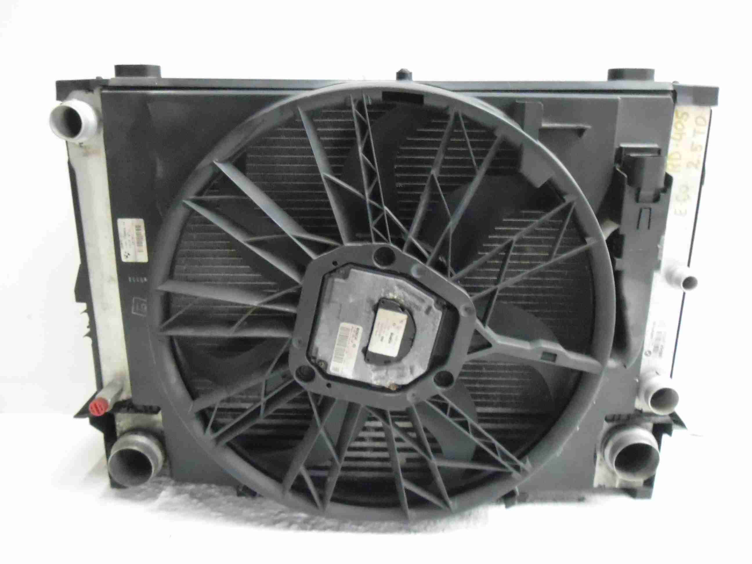 Радиатор охлаждения двигателя AP-0010240134