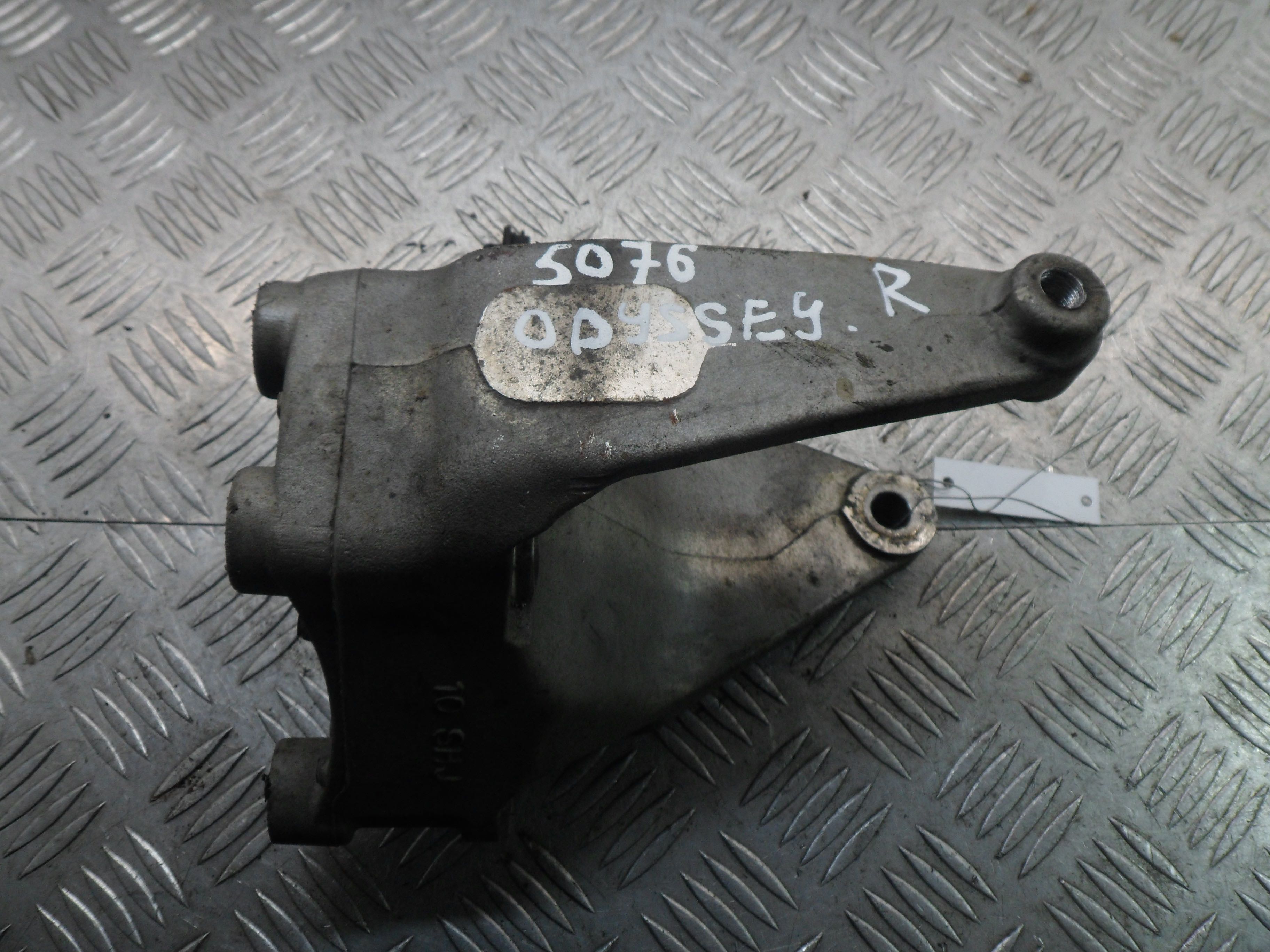 Кронштейн двигателя AP-0010793230