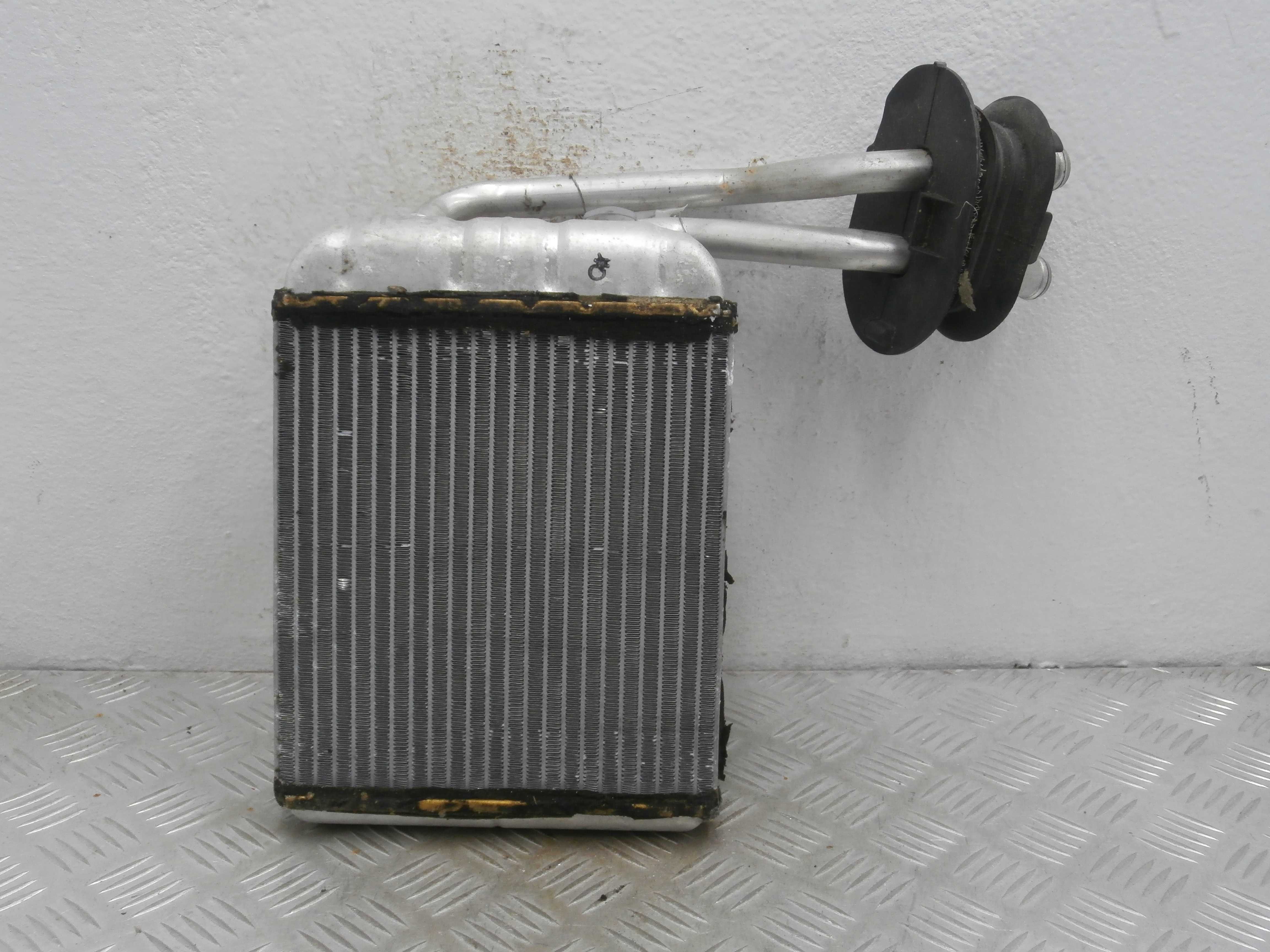 Радиатор отопителя AP-0012018457