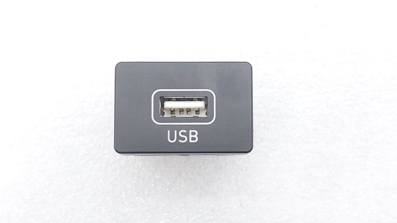 Адаптер прикуривателя USB AP-0012115102