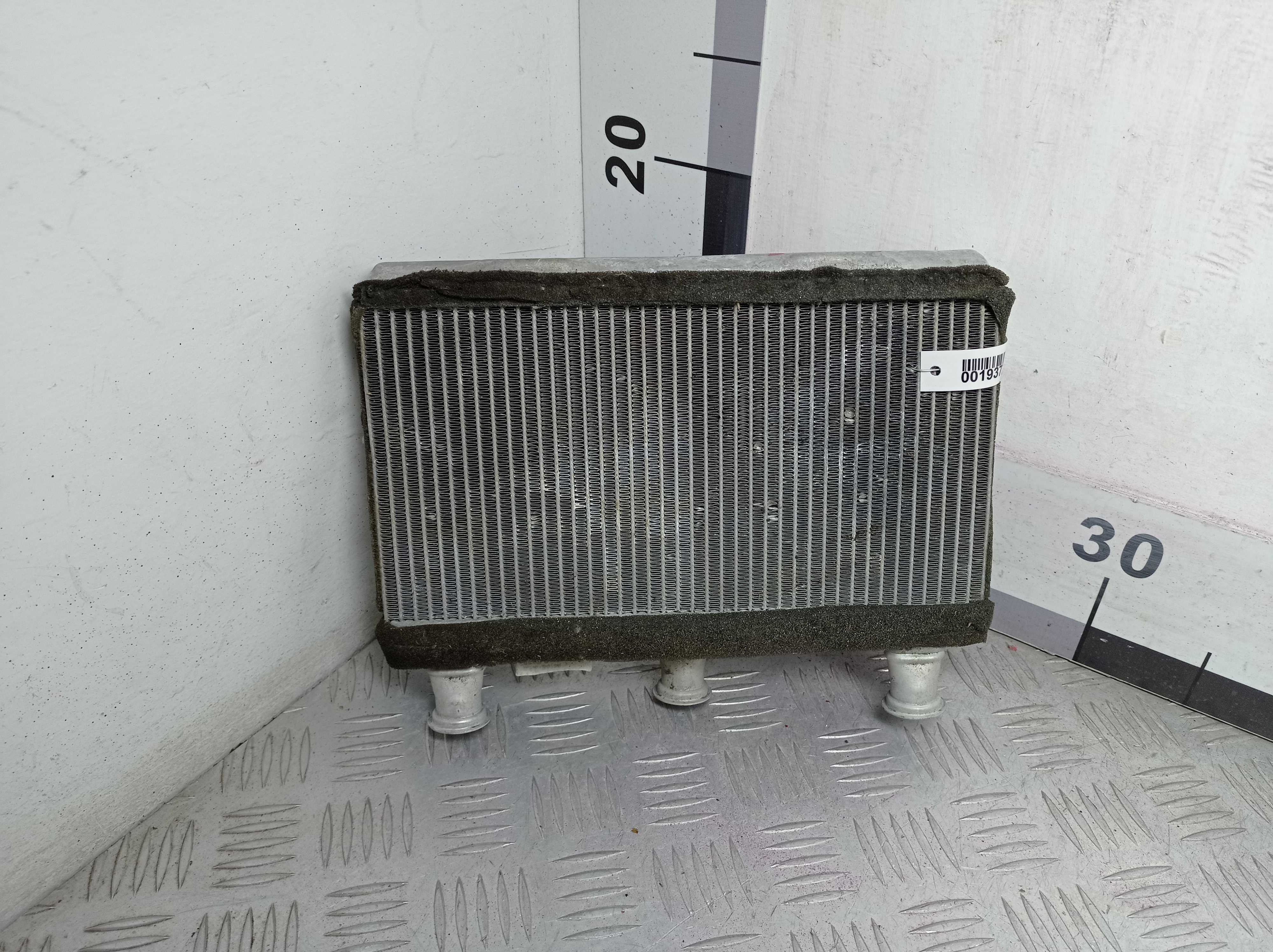 Радиатор отопителя AP-0012176480