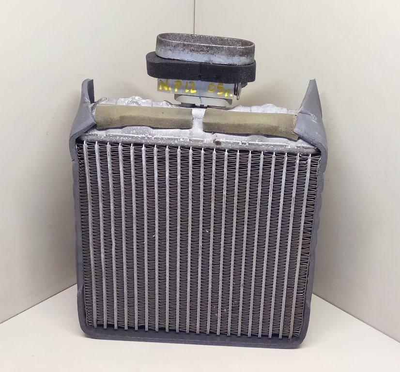 Радиатор кондиционера (конденсер) AP-0011711928
