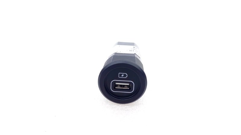 Адаптер прикуривателя USB AP-0013217997