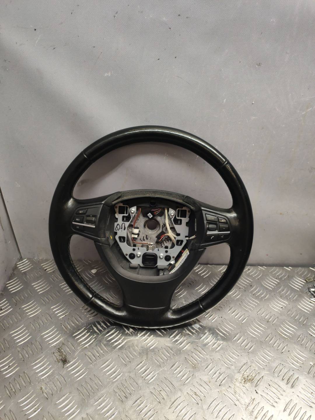 Рулевое колесо (руль) AP-0013398513