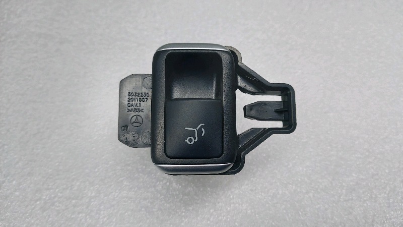 Кнопка открывания багажника AP-0013661750