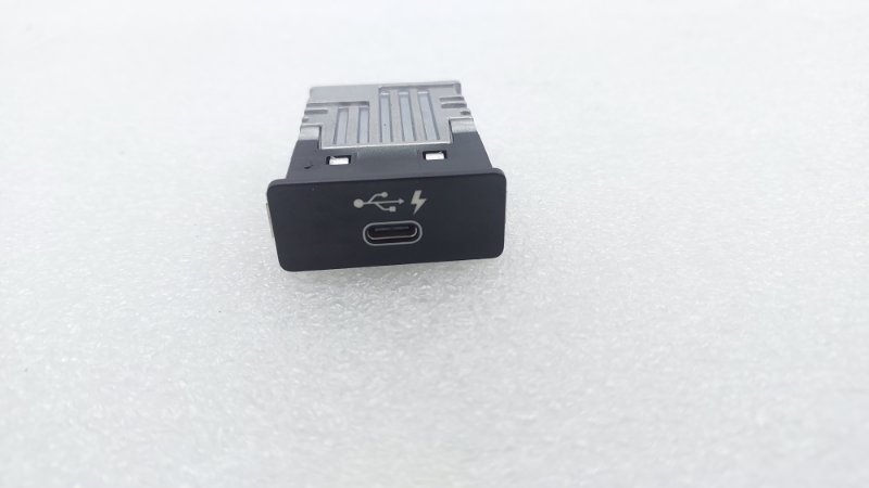 Адаптер прикуривателя USB AP-0013940163