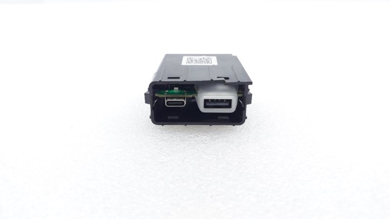 Адаптер прикуривателя USB AP-0013977956