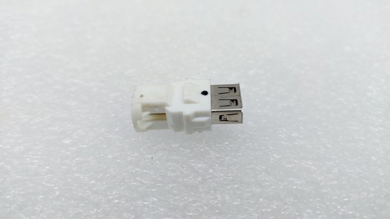Адаптер прикуривателя USB AP-0014083036
